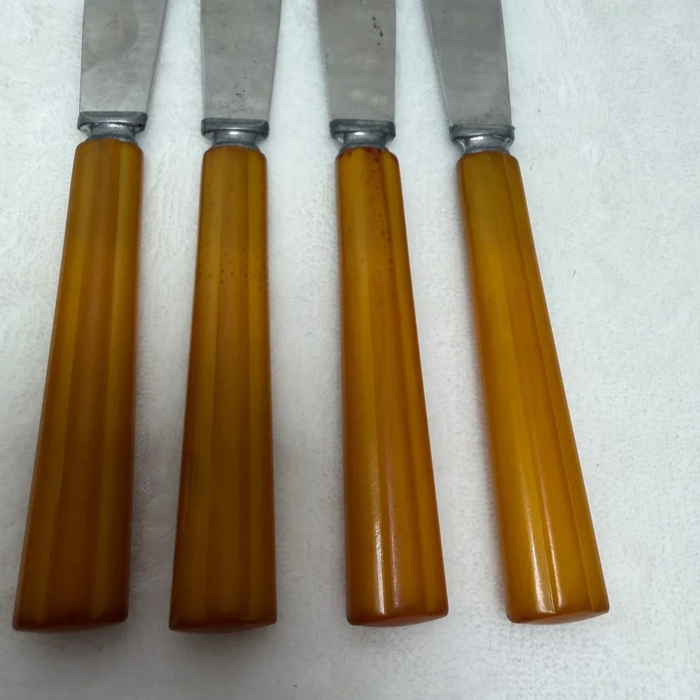 VTG Butterscotch Bakelite Handle Dinner Knives Stainless Steel Set of 4‎ MCM